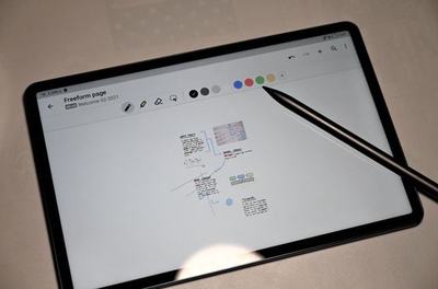 榮耀V7 Pro 軟硬件實(shí)力兼具，挑戰(zhàn)蘋(píng)果與華為的底氣何在？